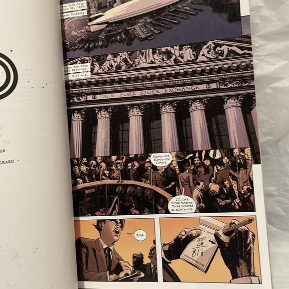 Lot of 2 Comic Book Graphic Novel The Black Monday Murders  Fantasy Heartbreaker - Picture 7 of 8